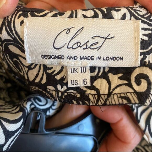 Black & White Classic Baroque Fit & Flare - Picture 8 of 8